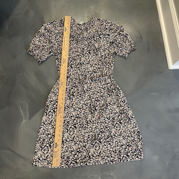 Boden Navy Floral Puff Sleeve Ruffled Yoke Jersey Dress Pockets US 8L UK 12L - Picture 4 of 8